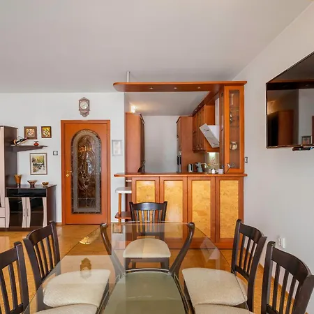 Vintage And Cozy 2bd-2ba Flat In Prime Location By Flat Mаnager